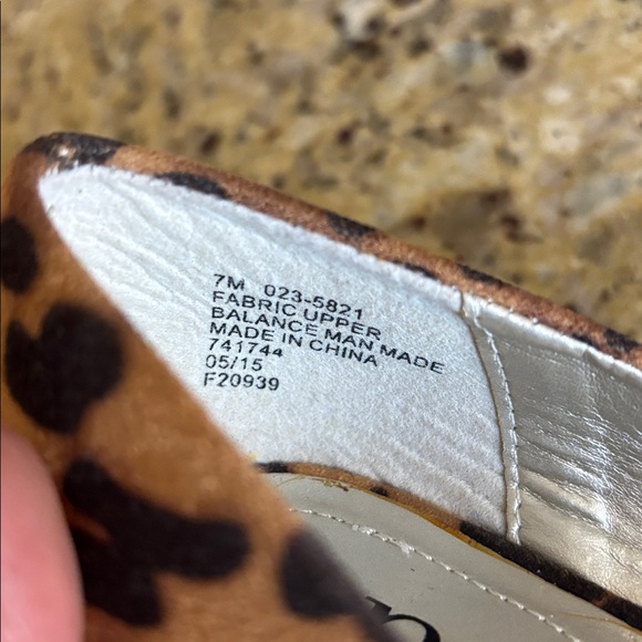 Leopard Print Pumps ANA Faux Suede women’s size 7 heels 4” - Picture 10 of 11